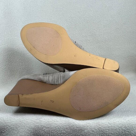 Very cute Open toe suede wedge beige side zip Shoes US Size 9.5 - Picture 7 of 10